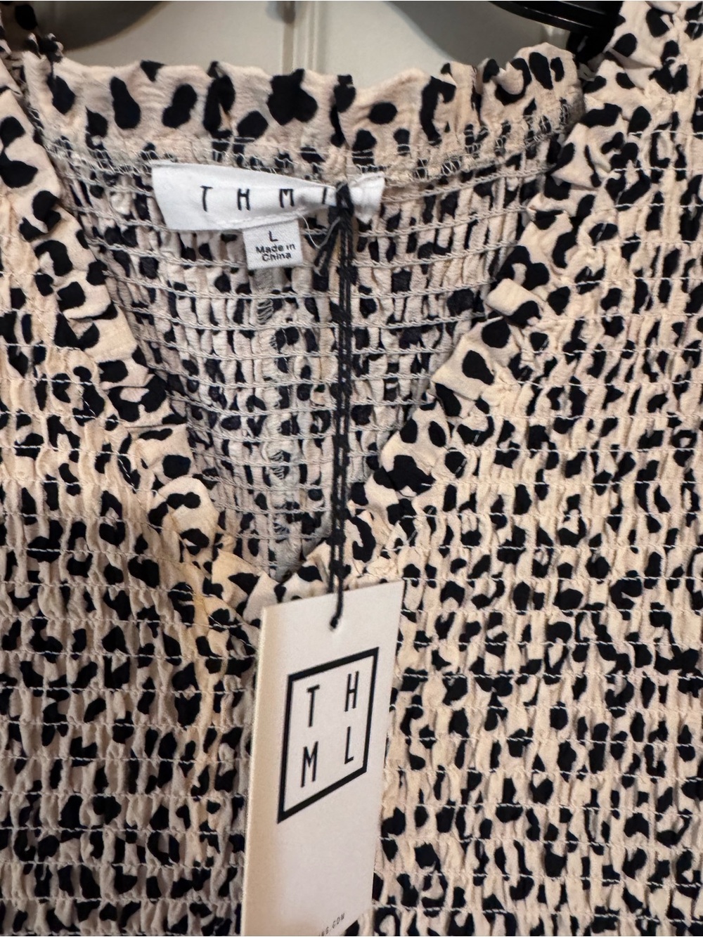 THML Smocked Peplum Leoaprd print top - L NWT - Picture 2 of 3
